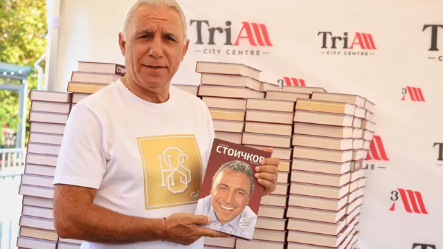 Стоичков говори и с Барселона за откриването на „Българска армия“