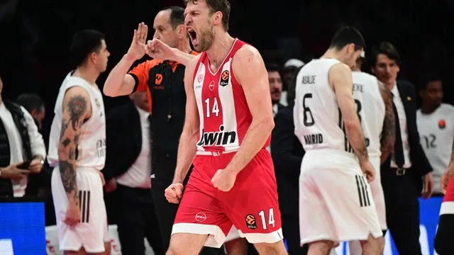 Рекорд за България: Над 10 000 продадени билета за мача на Везенков