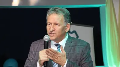 Стойчо Кацаров: Ако Правителствена стане Детска болница, ще има пари и за отделенията в страната