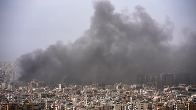 Израел с нови удари по Хизбула в Ливан