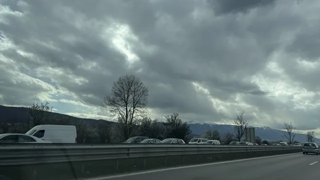 Километрична тапа на изхода на София към Пловдив