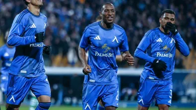 Веласкес призна: Червеният картон ни помогна