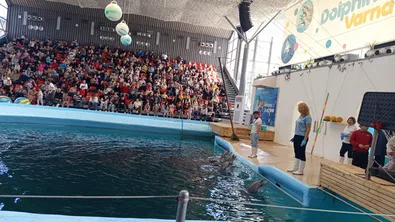 Варненският делфинариум събра над 1000 гости в събота преди Великден
