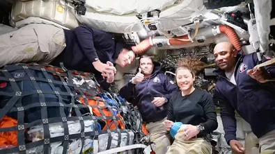 „Свързани сме завинаги“: Астронавтите от „Артемис II“ разказаха за мисията до Луната