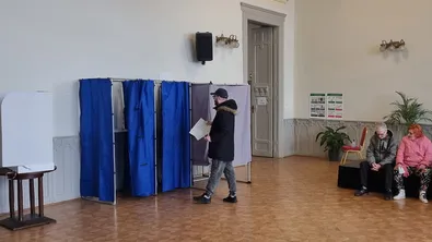 Избирателната активност в Унгария за 17:00 часа е 74,23%