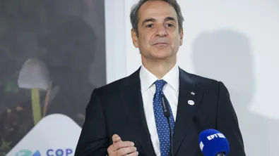 Гръцкият премиер Кириакос Мицотакис поздрави унгарския лидер Петер Мадяр