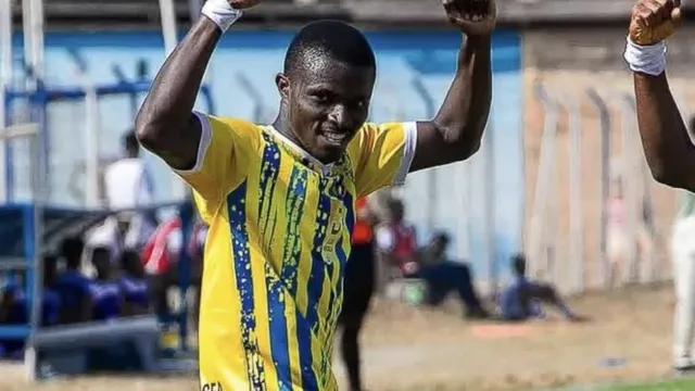 Убиха футболист при стрелба с пистолети и автомати