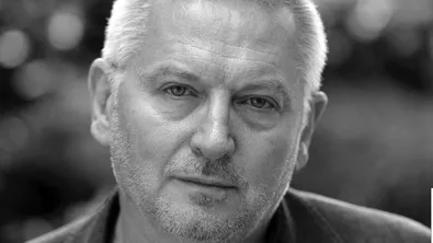 Георги Господинов с наградата на испанската критика за романа „Градинарят и смъртта“