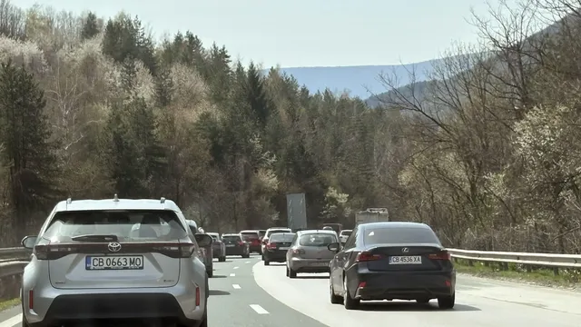 Шофьорът на тир, умишлено спрял в тунел „Витиня“ на магистрала „Хемус“, остава в ареста