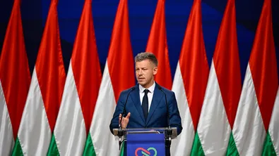 Петер Мадяр с комплименти за Джорджа Мелони