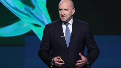 „The Daily Telegraph" удря Румен Радев дни преди изборите – той и Роберт Фицо ще разклатят ЕС в полза на Владимир Путин.