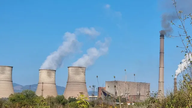 Задържаха четирима служители на ТЕЦ „Бобов дол“ за купуване на гласове