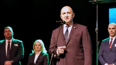 Радев към ПП-ДБ: Няма да стане по този начин