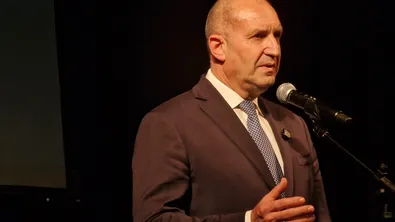 Румен Радев: Няма да тръгнем по пътя на "сглобката"