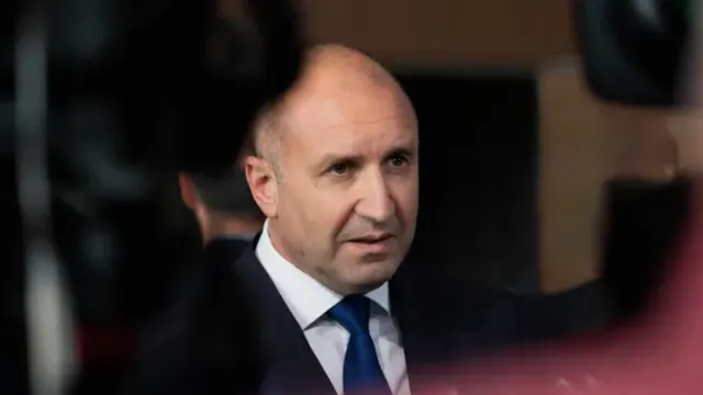 Ройтерс определи Румен Радев като "про-руски" кандидат, който вероятно ще управлява в коалиция