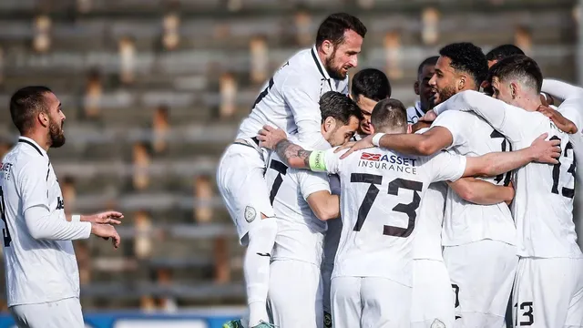 Славия се провали и остана в групата на изпадащите