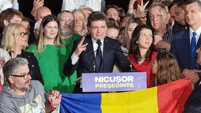 Румънец събира средства във Facebook за убийството на президента