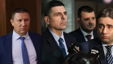 Ивайло Мирчев и Божидар Божанов звъняха и чукаха на кабинета на Сарафов, после го „запечатаха“ с лепенки (ВИДЕО)