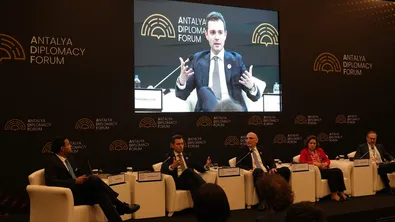 Муцунски: Коридор 8 е ключов за връзката с България и региона