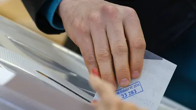 „Мяра“: 23,6% активност към 13:00 ч.: интересът към вота се засилва