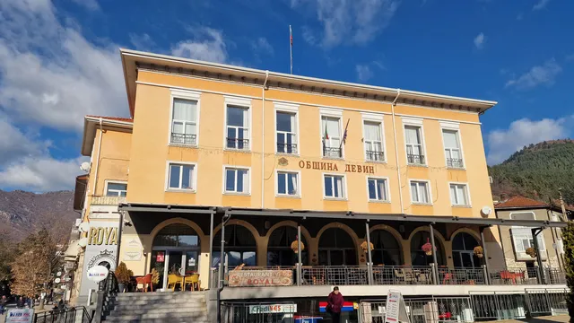 РИК-Смолян отхвърли жалба за присъствие на кмет в изборна секция