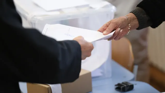 „Мяра“: 31,8% избирателна активност към 15:00 ч.