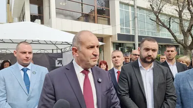 Испанска медия за изборите: Радев с "очаквана победа", но без мнозинство