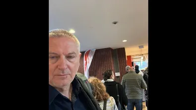 Георги Господинов гласува в Нидерландия