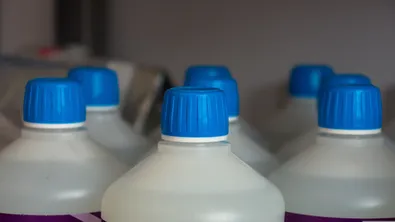 Разкриха над 2 тона незаконни препарати в Сливенско