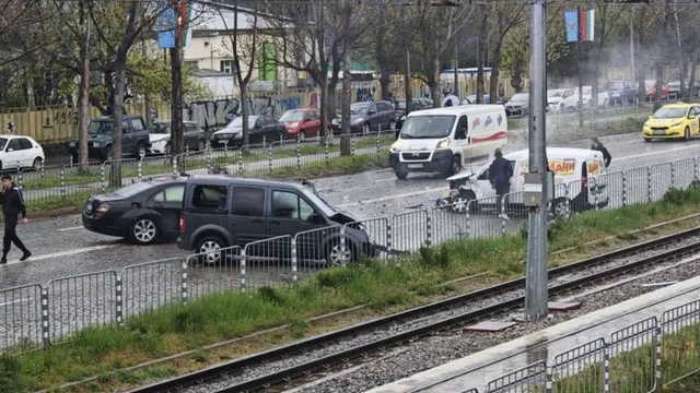 Катастрофа в София затрудни движението към центъра