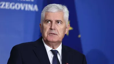 Пет хърватски партии се обединяват срещу Драган Чович, лидер на хърватите в Босна