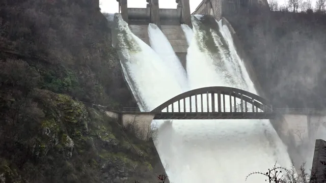 Държавата прехвърли отговорността за състоянието на 201 язовира върху собствениците им
