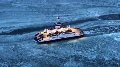 Пълна блокада на фериботите в Гърция: Моряците излизат на 24-часова стачка