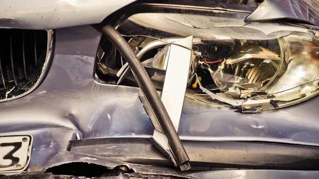 Тежка катастрофа в Хасково, мъж е с опасност за живота