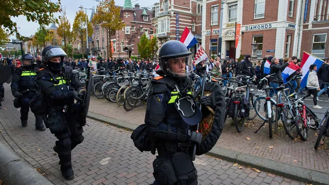 Нидерландия е изправена пред най-голямата заплаха за сигурността от десетилетия
