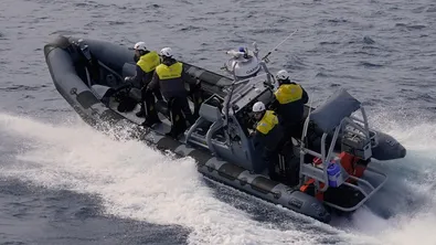 Откриха близо 200 нелегални мигранти край Крит