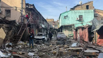 Двама души загинаха при нощна атака с дронове над Одеса