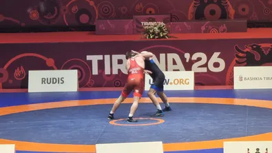 Магамаев и Дудова с шансове за медали в борбата