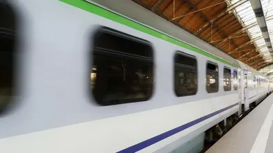 Първият турски високоскоростен влак мина тестове със 225 км/ч