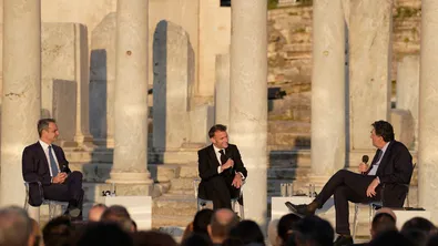 Макрон на посещение в Гърция за подновяване на отбранително споразумение