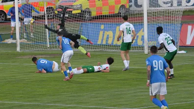 Берое с важна крачка в битката за оцеляване