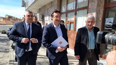 Крум Зарков в очакване на вота на доверие в БСП