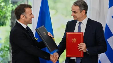 Франция и Гърция задълбочават стратегическото си партньорство с нови споразумения