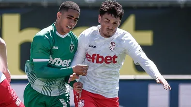 Лудогорец развя бялото знаме, ЦСКА 1948 вече е втори