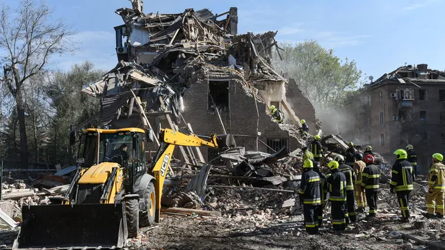 Украйна: Русия се опитва да настъпва по всички фронтове