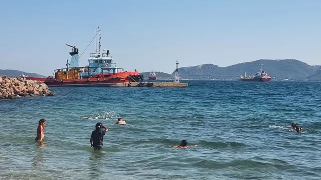 Важно за българските туристи: Санторини въвежда ограничения заради трусове