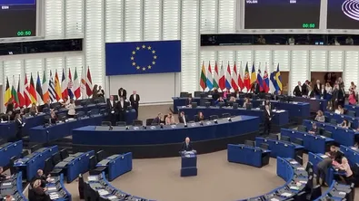 Европарламентът гласува бюджет от 2 трилиона евро на ЕС