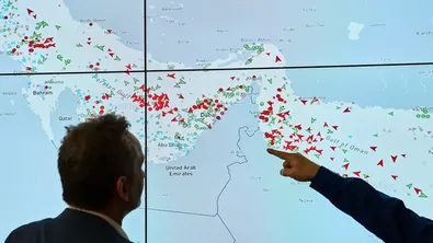 САЩ с нов опит за коалиция за отблокиране на Ормузкия проток