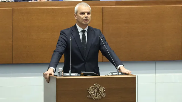 Костадин Костадинов призова за връщане на българския лев в първия ден на 52-рото Народно събрание
