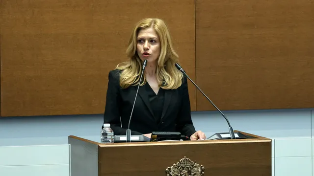 Михаела Доцова: Нека върнем доверието в Народното събрание